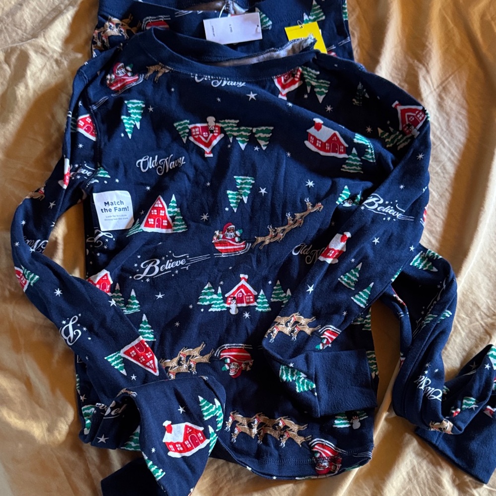 Old Navy Kids Pajama Set - Navy with Holiday Motifs